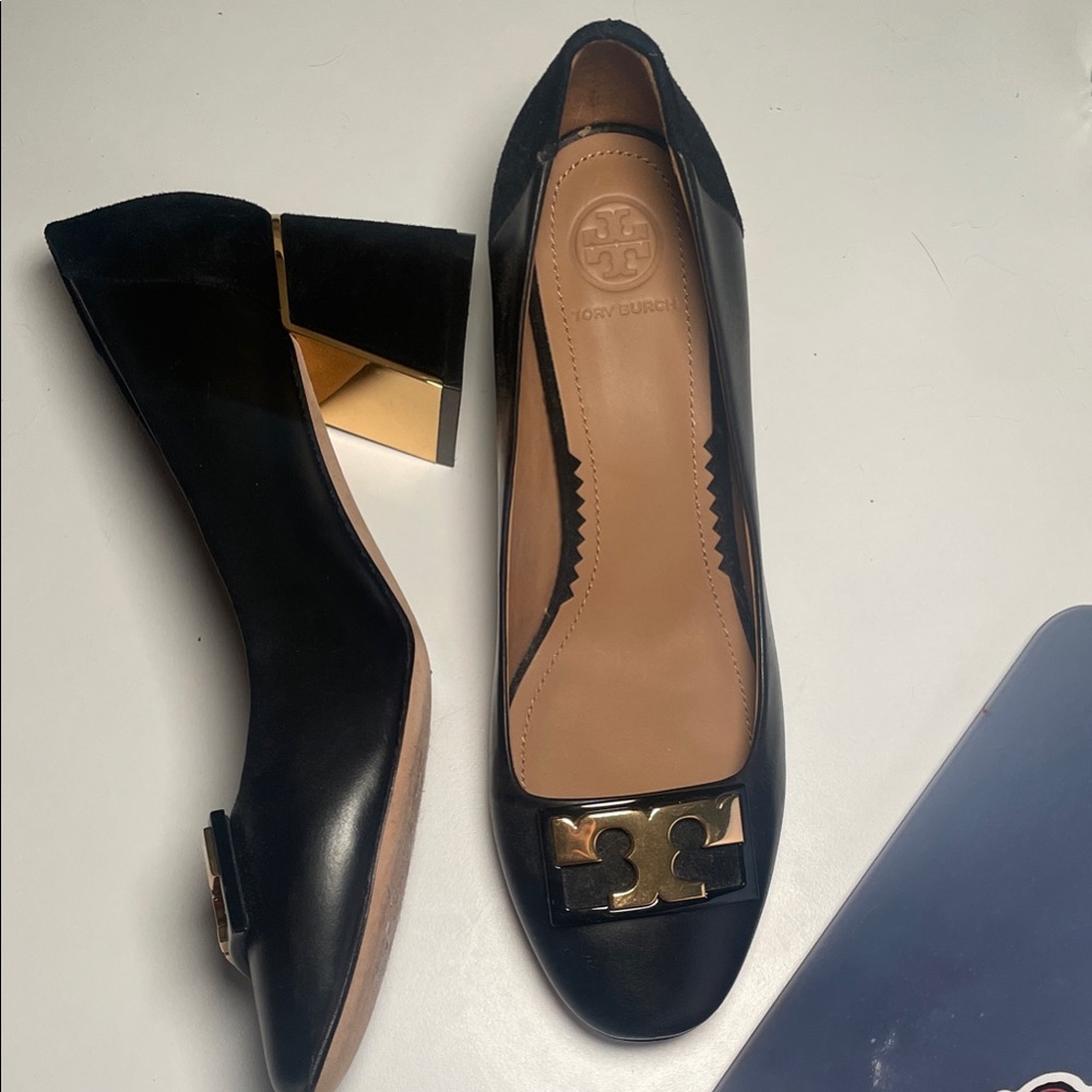 Tory Burch Black Heels with Gold Accent Genuine leather
